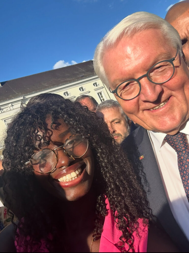 Schülersprecherin Haddyja trifft unser Staatsoberhaupt