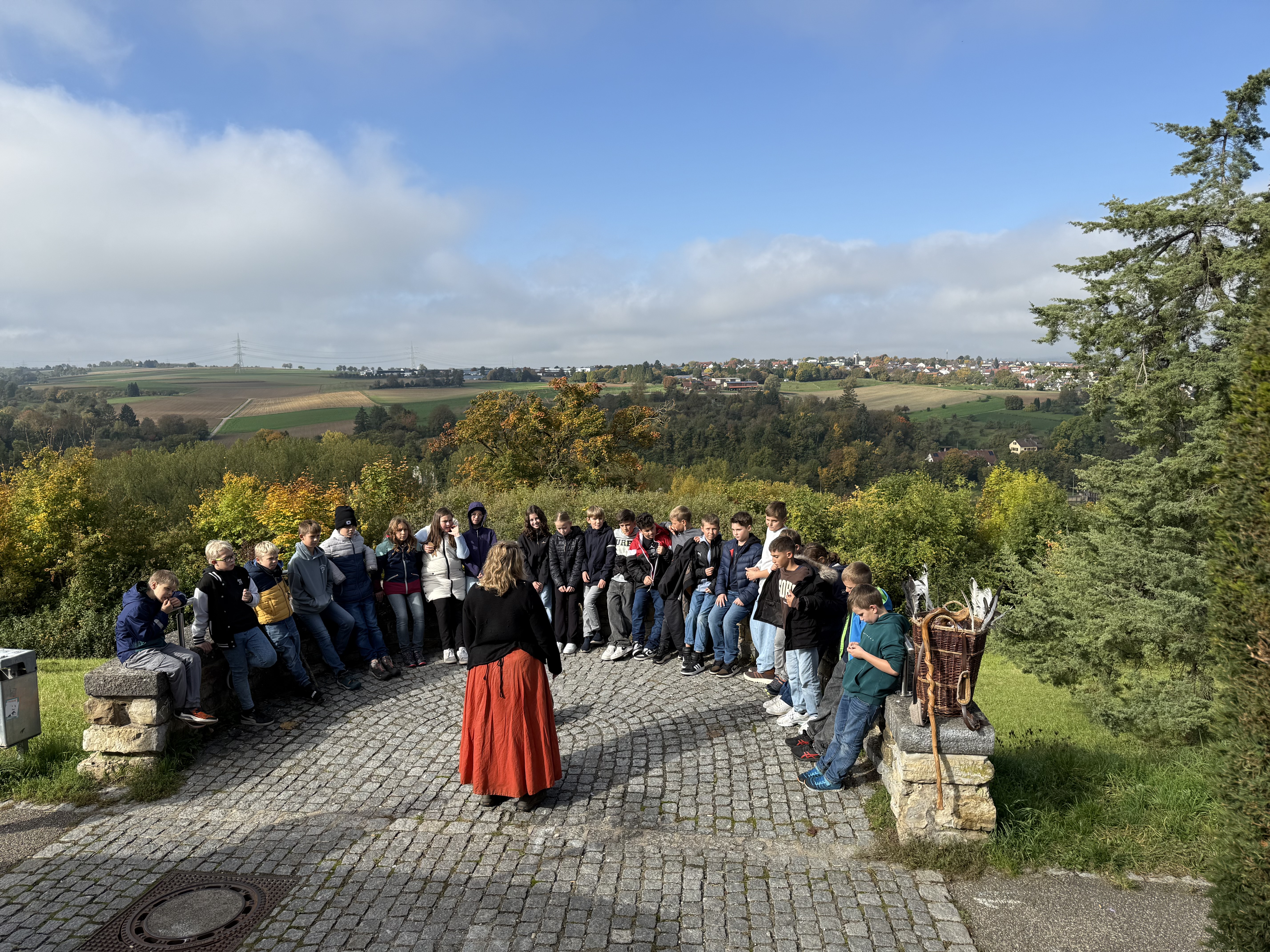 Auf den Spuren von Dichtern und Märchen – Ausflug der Klasse 5a nach Marbach