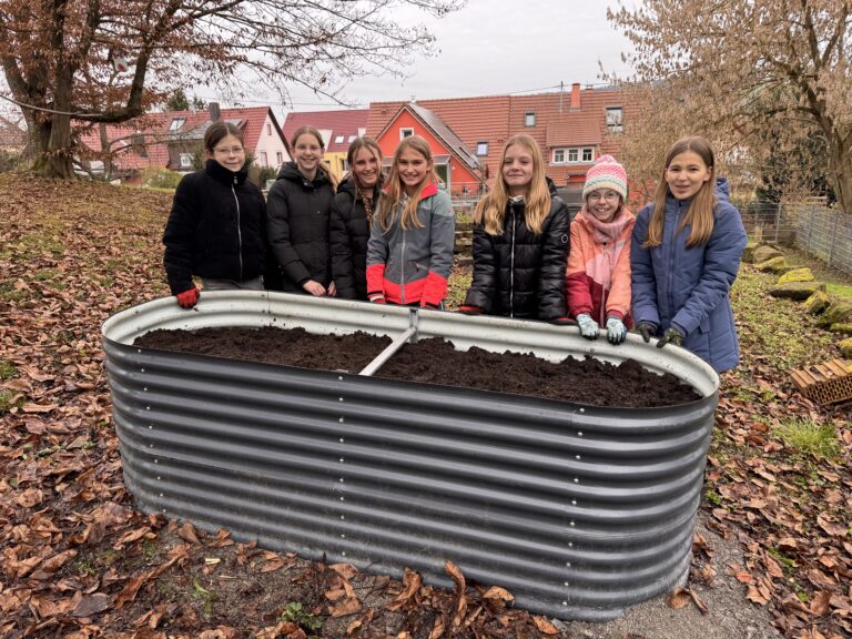 Förderverein finanziert Hochbeete