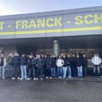 Schülerinnen und Schüler der 10. Klasse besuchen die Robert-Franck-Schule